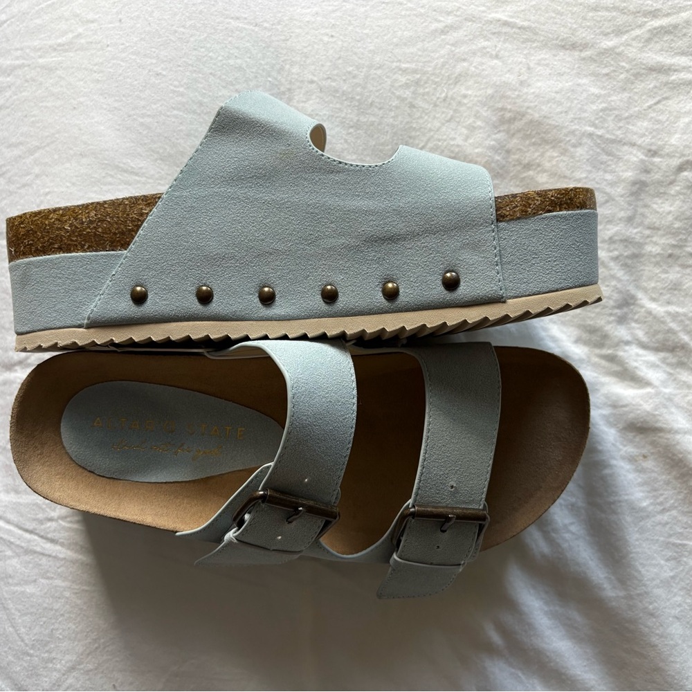NWT Altar’d State Platform Sandals